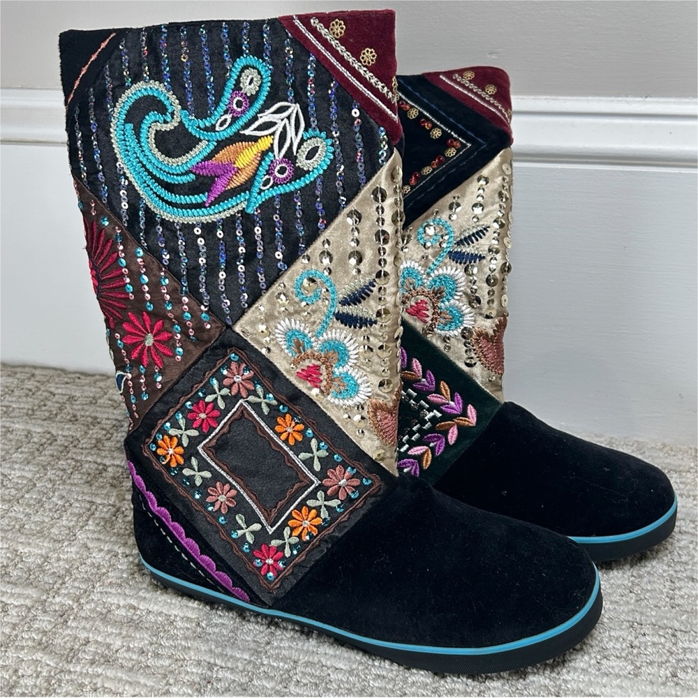 Vintage Y2K Sugar Brand Boho Embroidered Beaded Multicolor Women's Boots Size 6